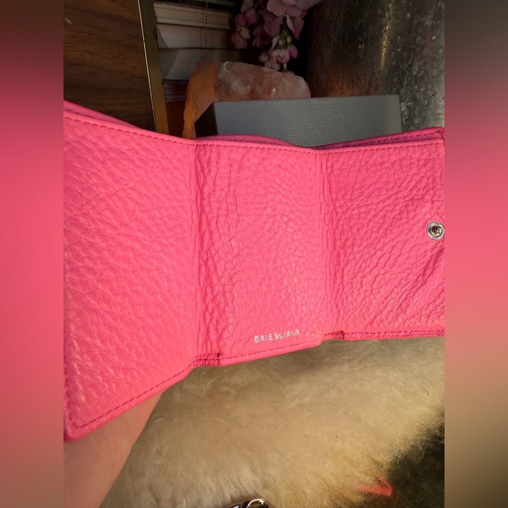 Balenciaga Lilac Calfskin Envelope Mini Wallet on Chain with Pink Interior - Picture 13 of 14